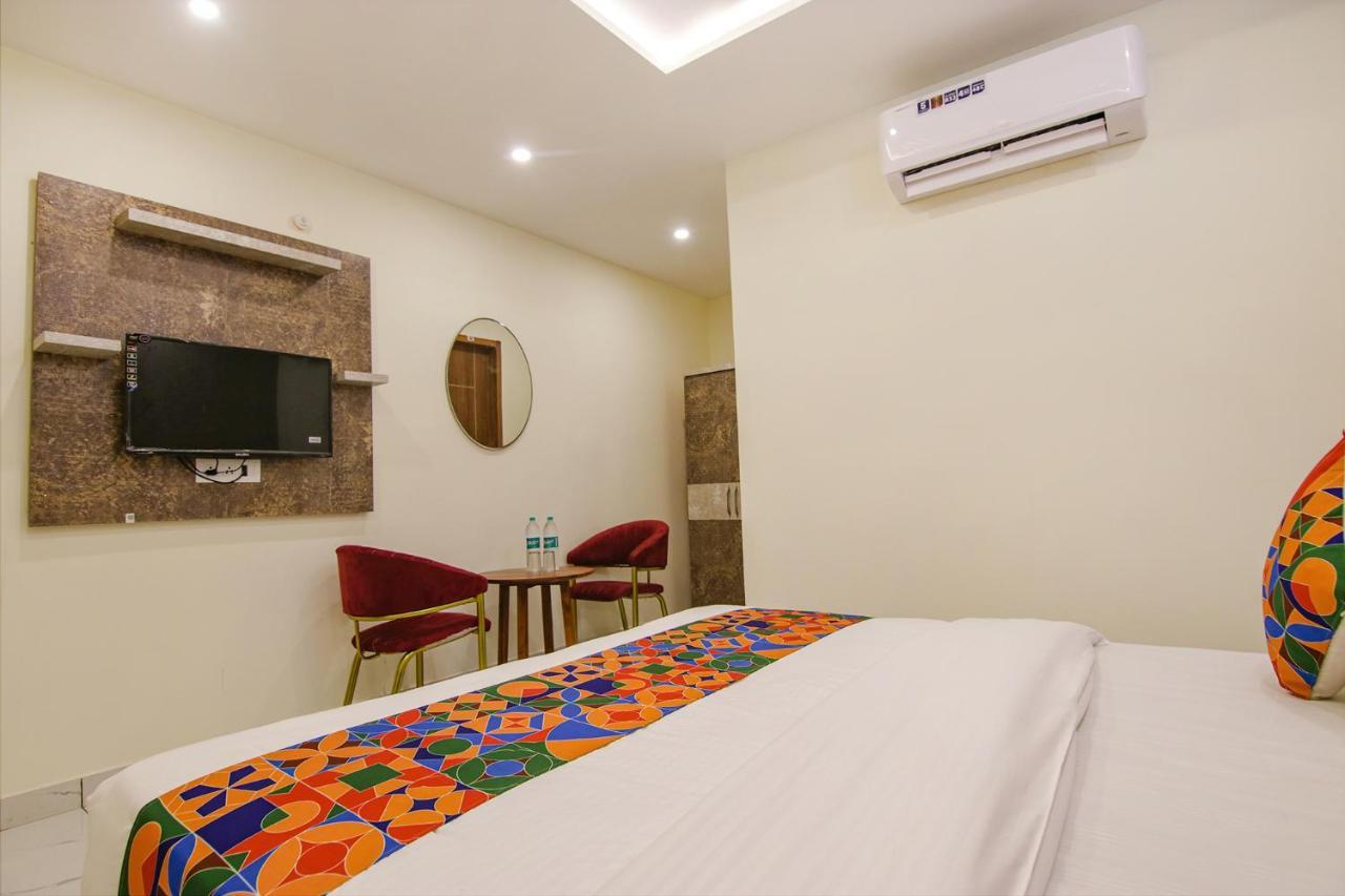 Fabhotel Meridian Inn Mohali Exterior photo