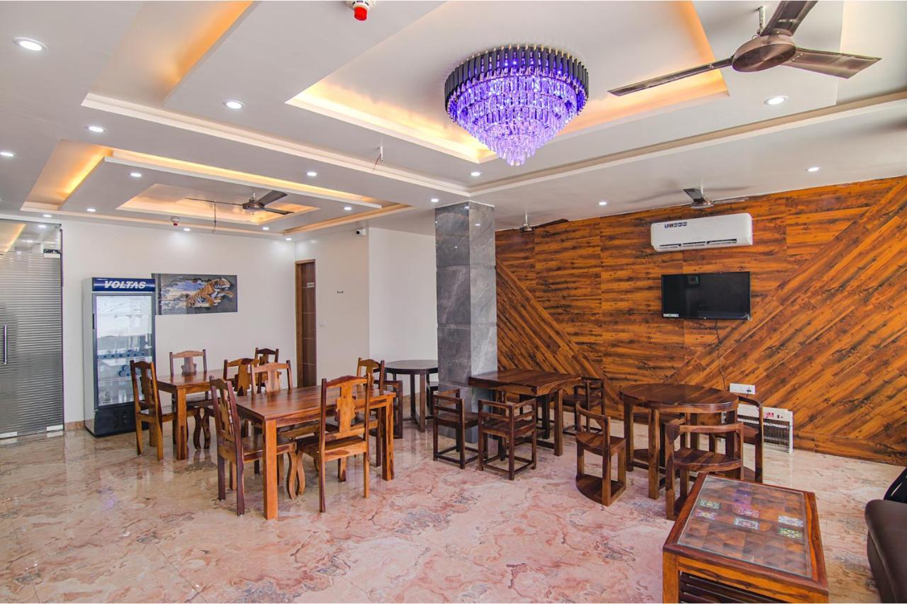Fabhotel Meridian Inn Mohali Exterior photo