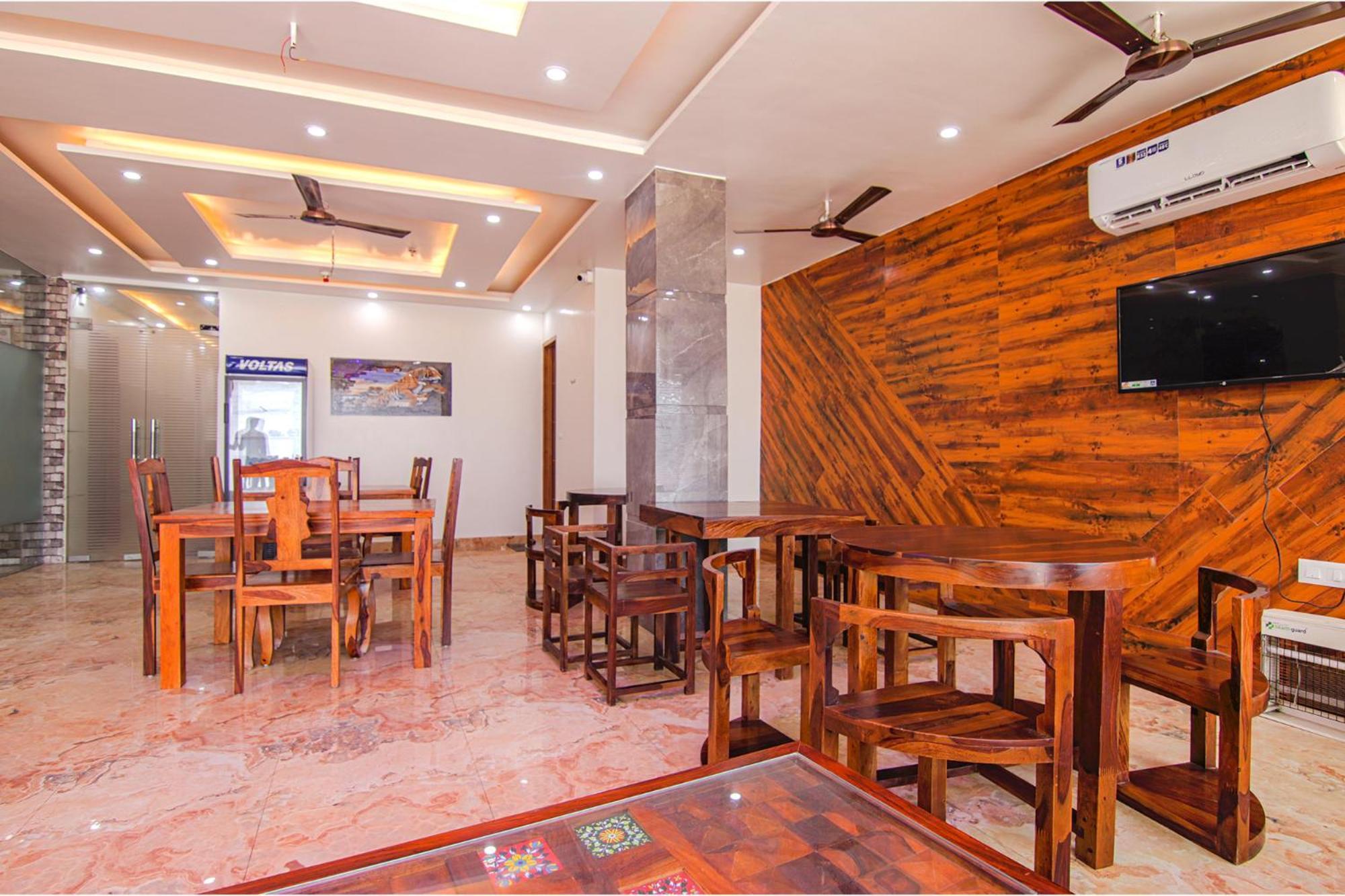 Fabhotel Meridian Inn Mohali Exterior photo